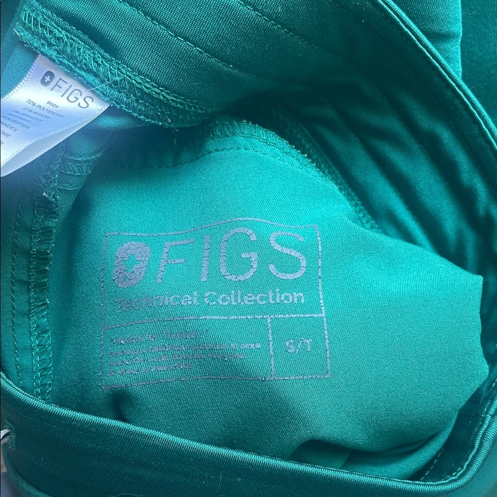 Figs Hunter Green Kades